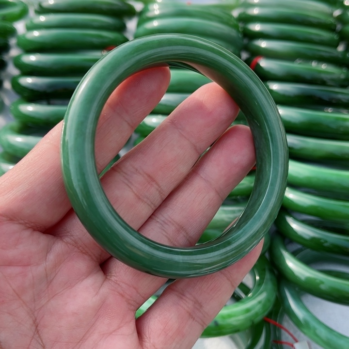 和田玉手镯未镶嵌～****～58.8～0