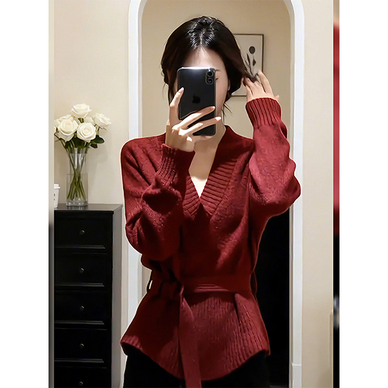 法式气质V领女神范新年收腰毛衣外套女装2025秋冬新款红色针织衫