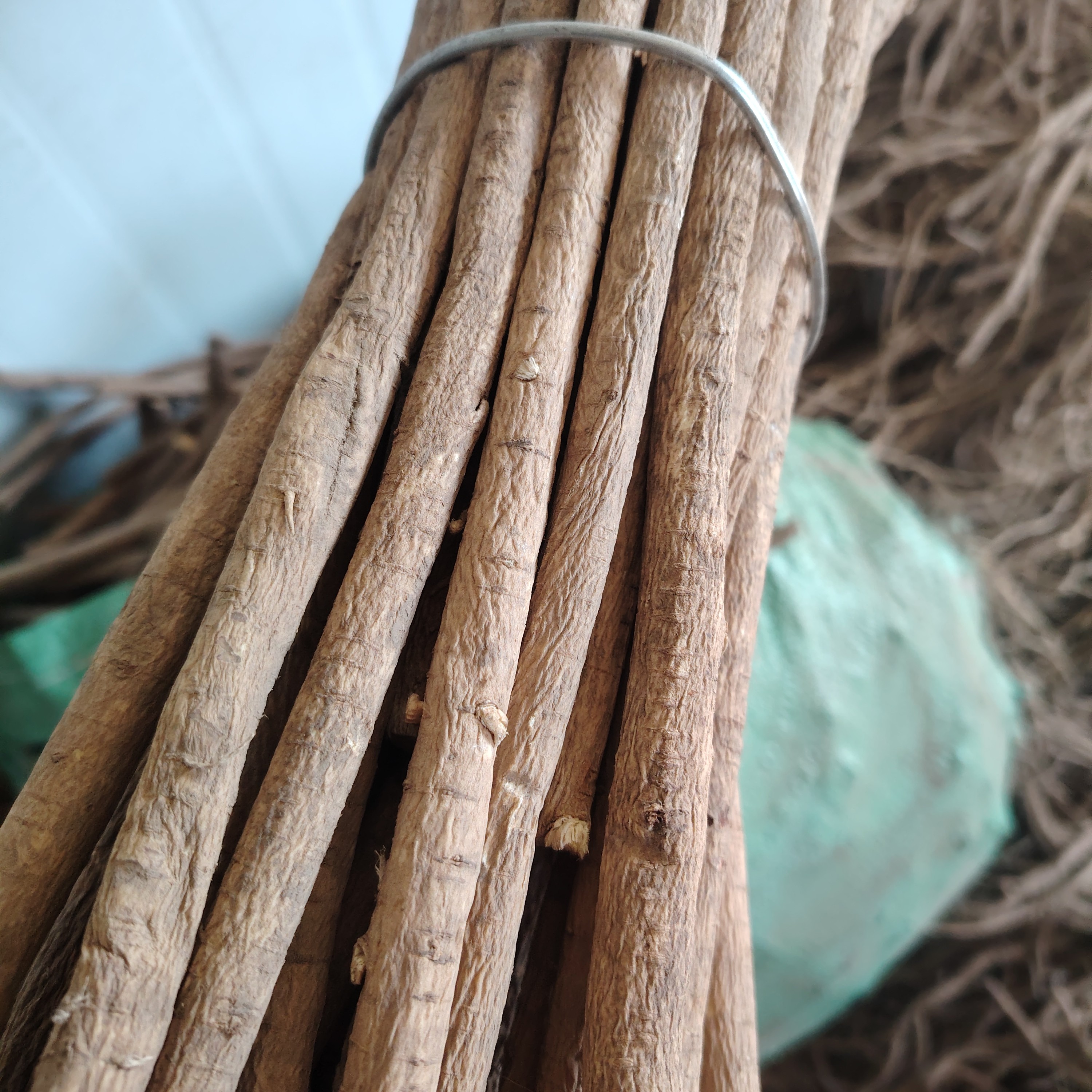 甘肃原产地农家产品干黄芪，煲汤炖肉，炖排骨，滋补养生