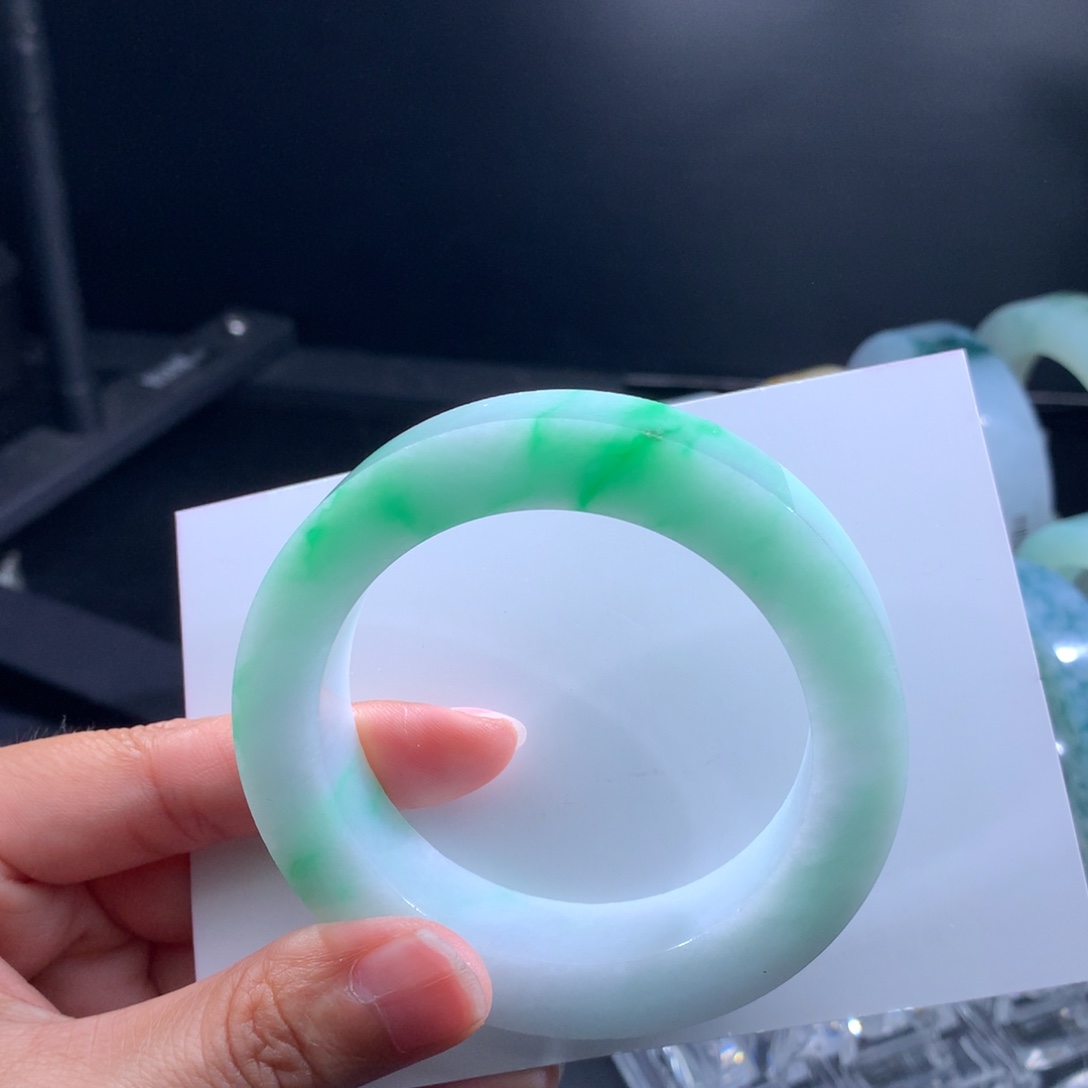 定制翡翠手镯未镶嵌