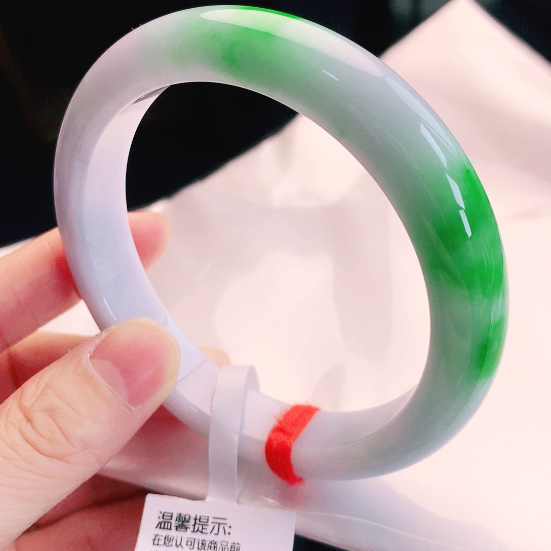 未镶嵌手镯翡翠60白底青