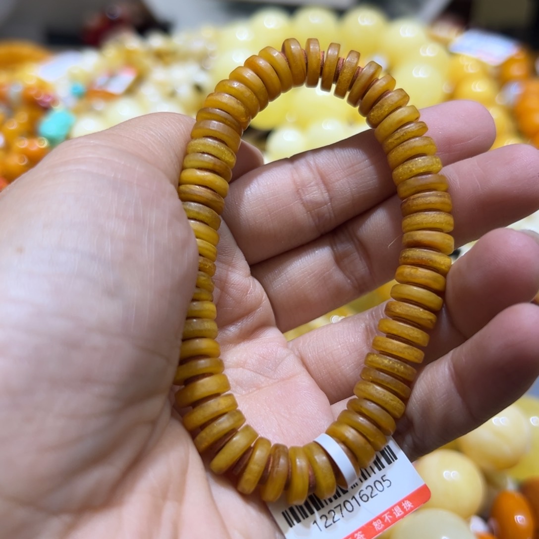 琥珀珠宝奇石未镶嵌