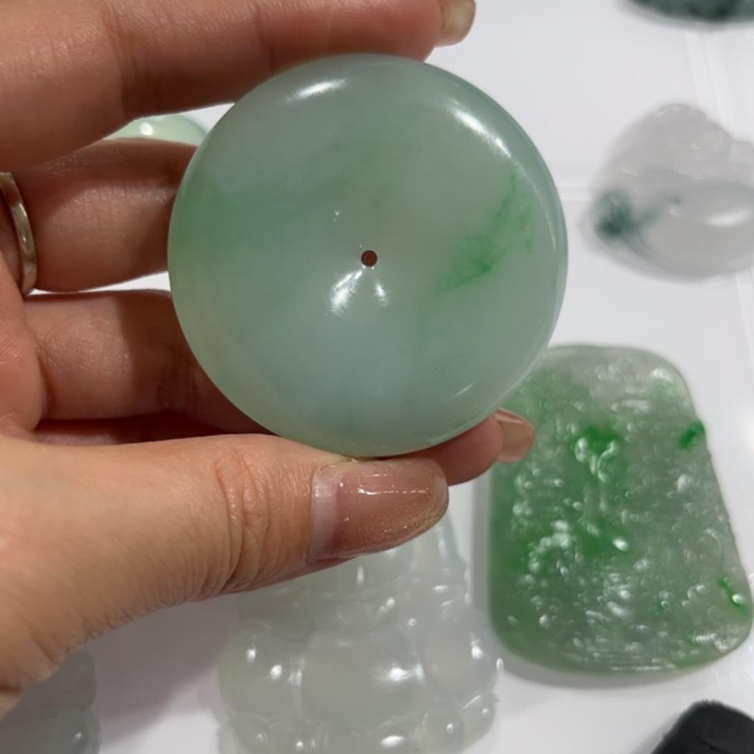 定制翡翠未镶嵌缅甸