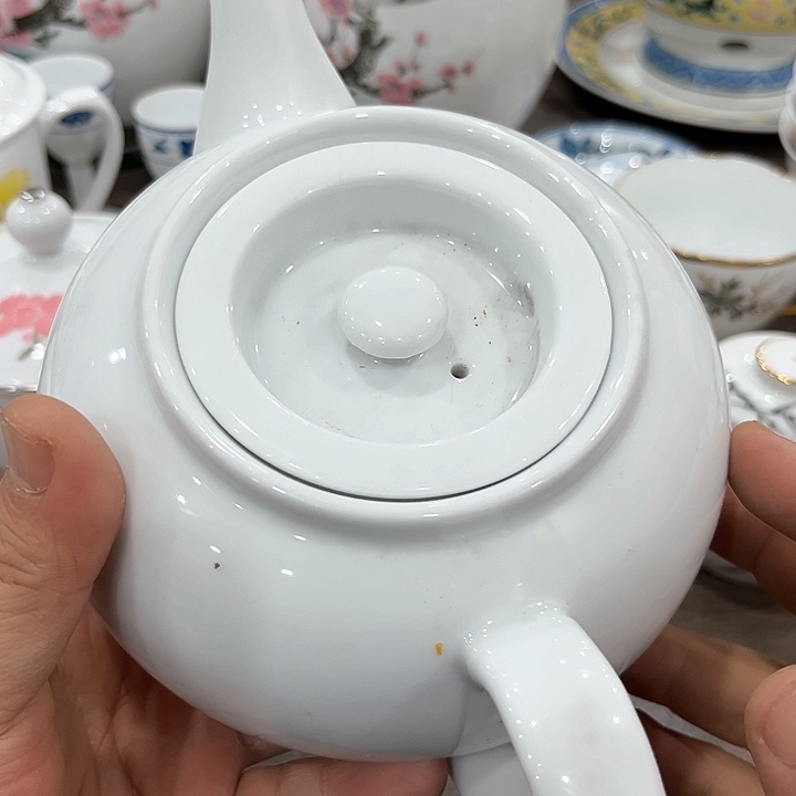 釉下五彩的瓷器和