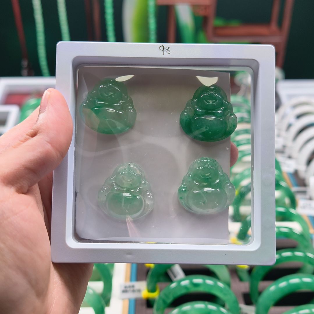 石英质玉（非洲翠）未镶嵌非洲翠大肚佛非洲翠大肚佛