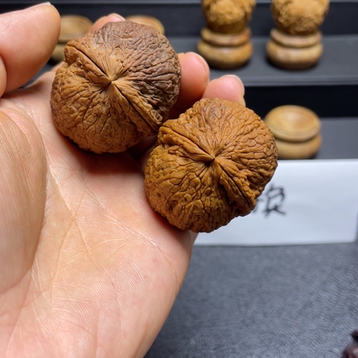 文玩核桃吊坠F石锁42.8