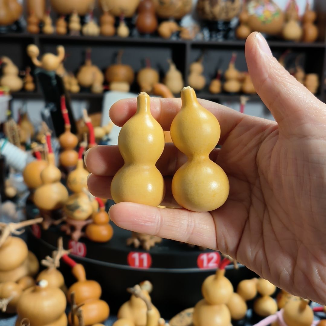 钰***童葫芦福禄双全手把手