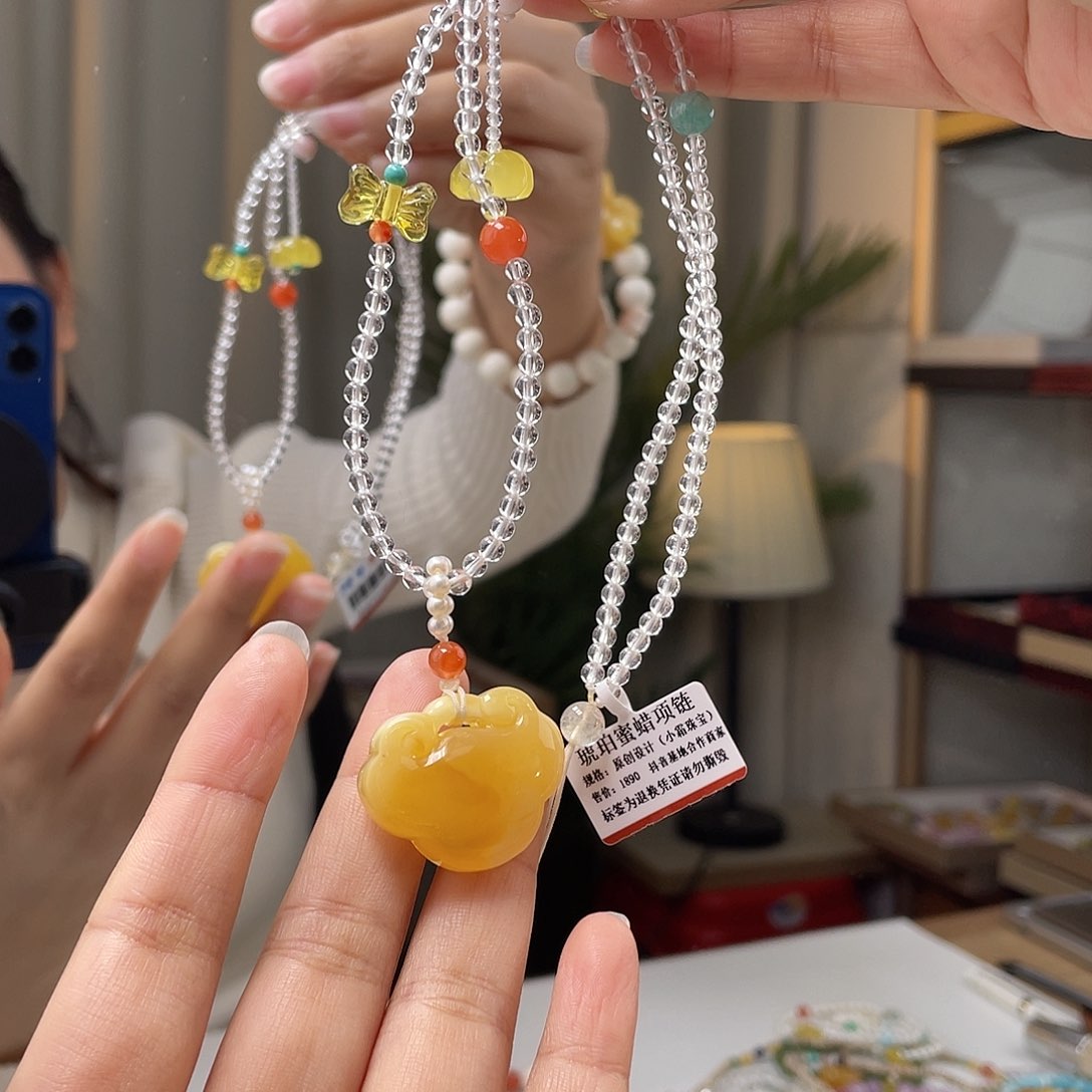 琥珀裸石未镶嵌蜜蜡吊坠