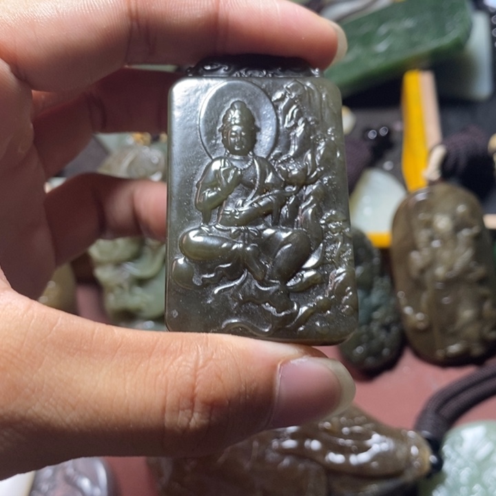 可***萱和田玉未镶嵌珠宝奇石
