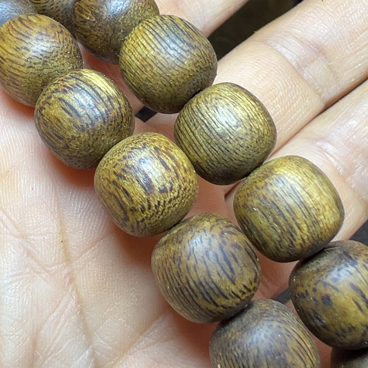 沉香沉香碎屑白棋1.1鼓珠9.2克