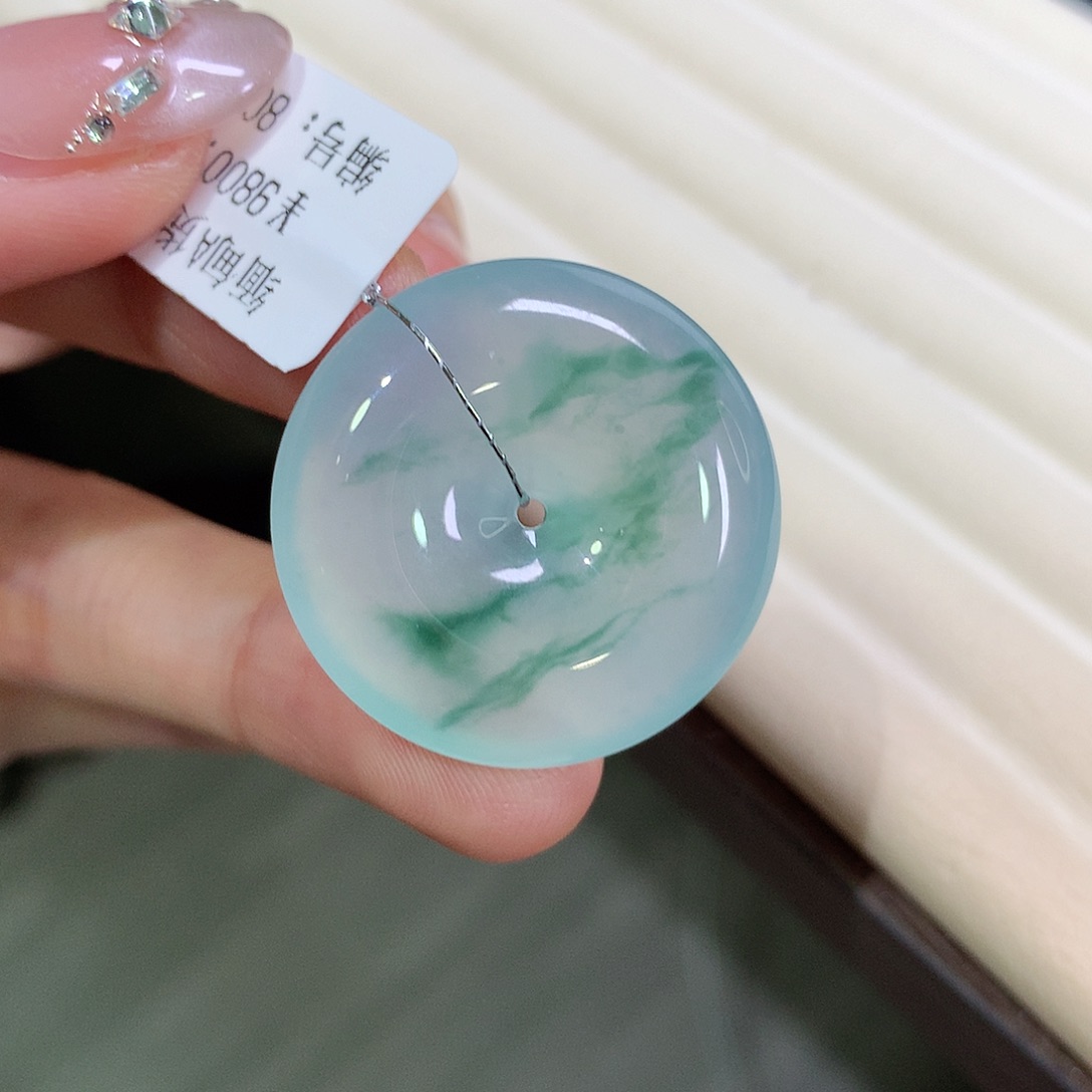 翡翠未镶嵌颈饰26.8-5.7