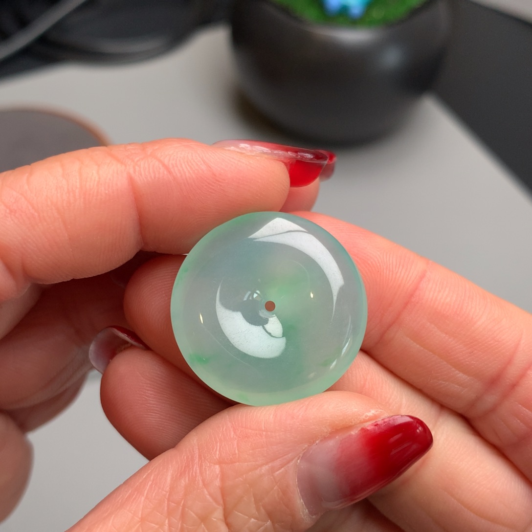 翡翠颈饰未镶嵌天然缅甸翡翠