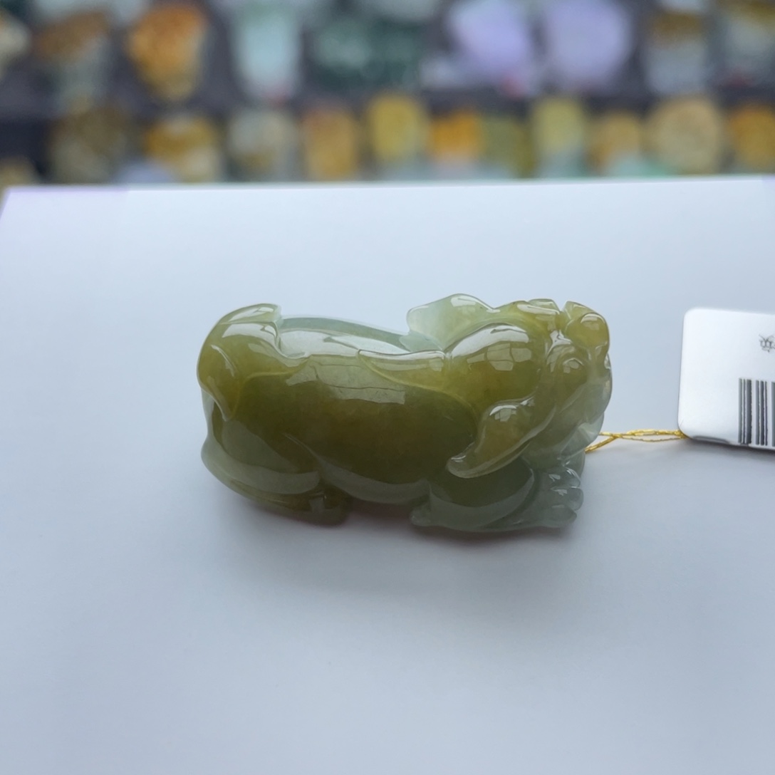 翡翠颈饰未镶嵌貔貅