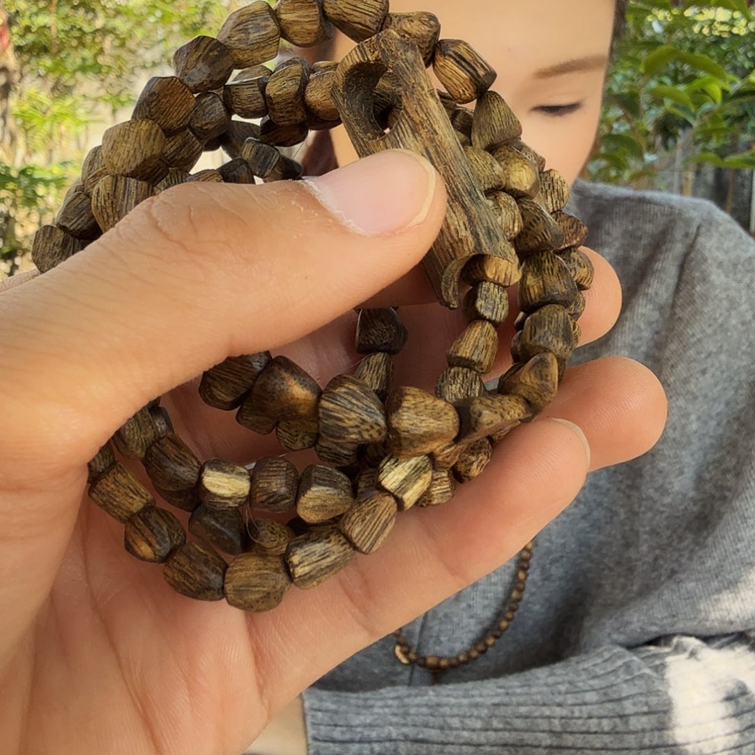 沉香碎屑沉香奇楠沉香树丁