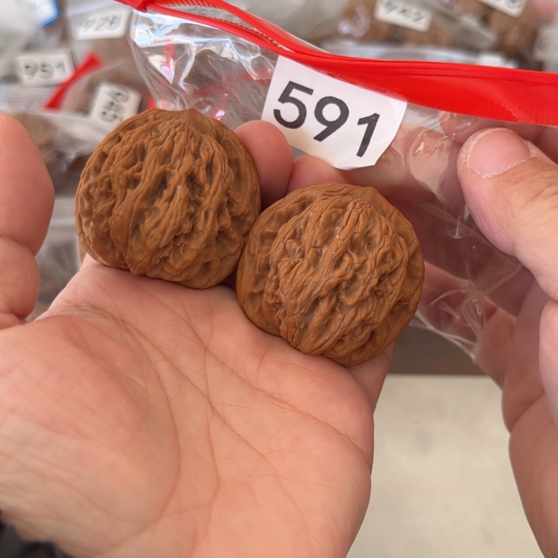 吊坠文玩核桃球虎40