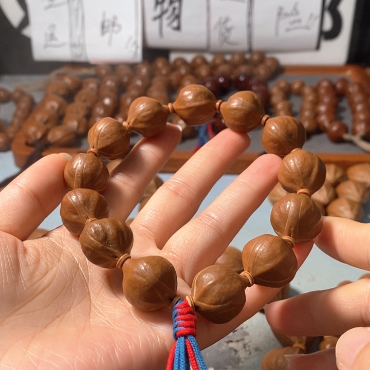 橄榄核手串0271精品蒜头铁核12+1颗