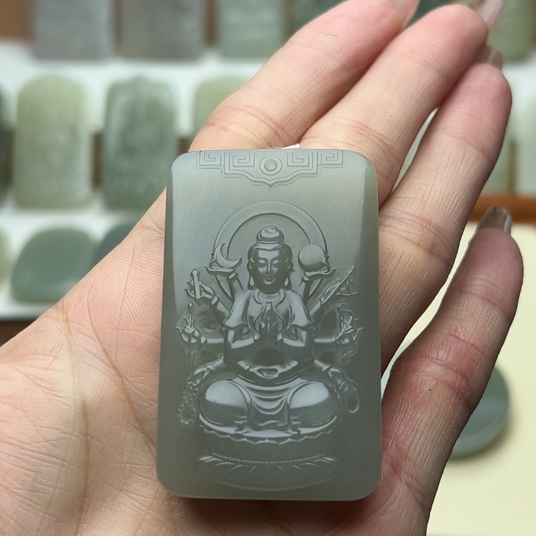 云***轻和田玉未镶嵌颈饰