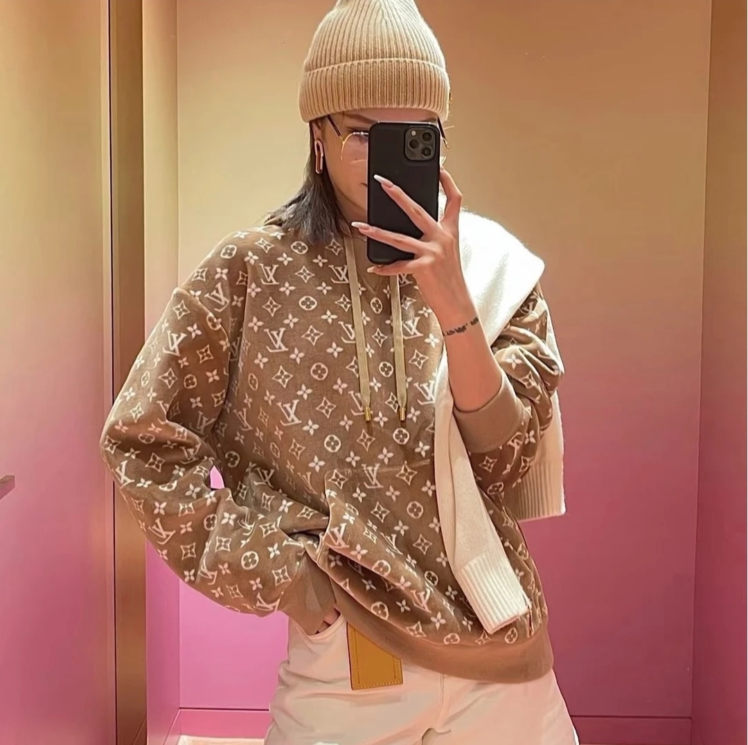 未使用 LouisVuitton/路易威登 焦糖棕满印丝绒卫衣 M码 GM006139