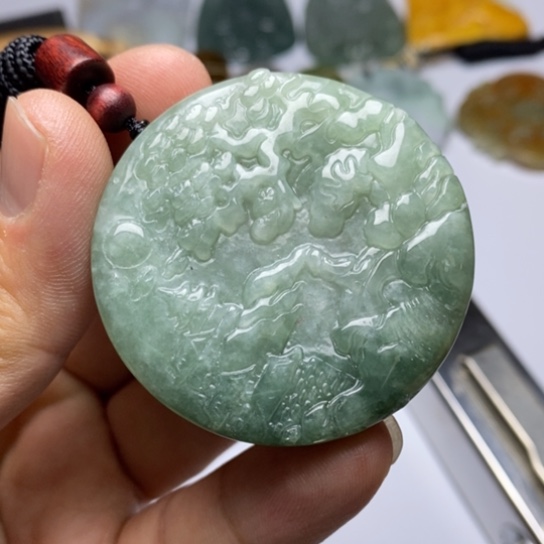 翡翠未镶嵌颈饰翡翠