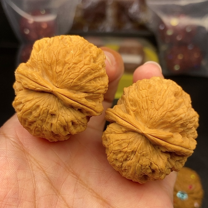 【闪购商品】把件文玩核桃38尺铁狮子头