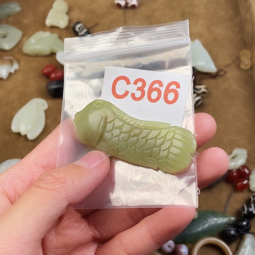 和田玉（糖玉）未镶嵌颈饰