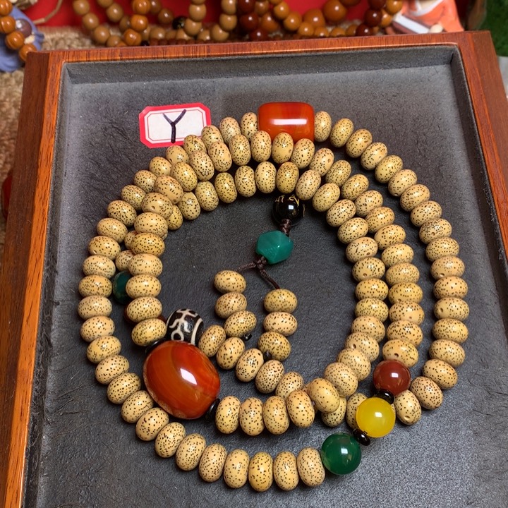 星月菩提吊坠菩提