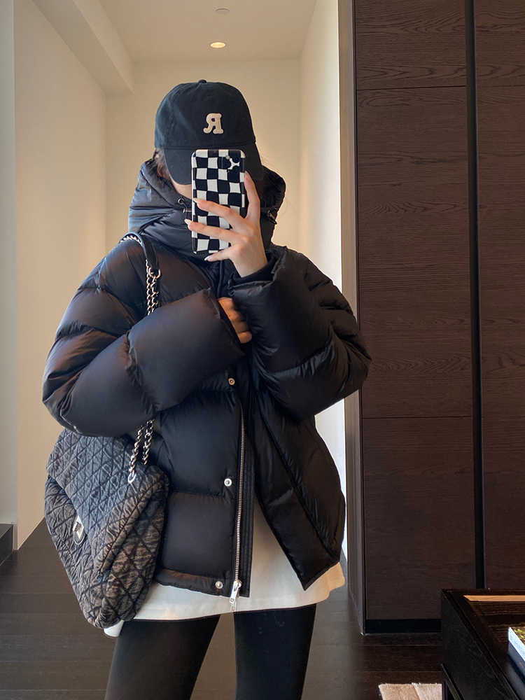 时尚休闲短款羽绒服女冬季加厚连帽保暖外套