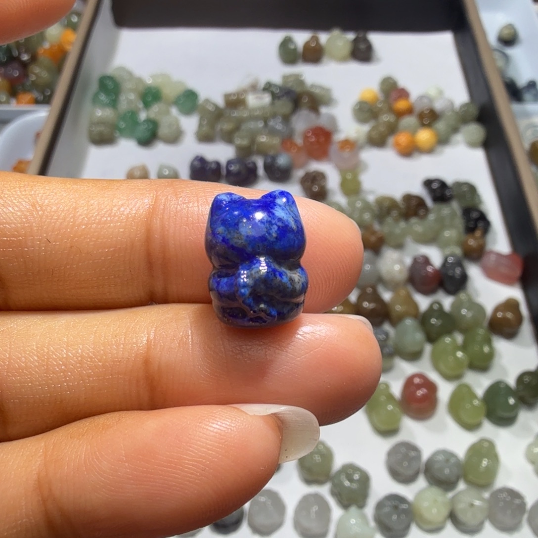 胖***⊂和田玉未镶嵌珠宝奇石