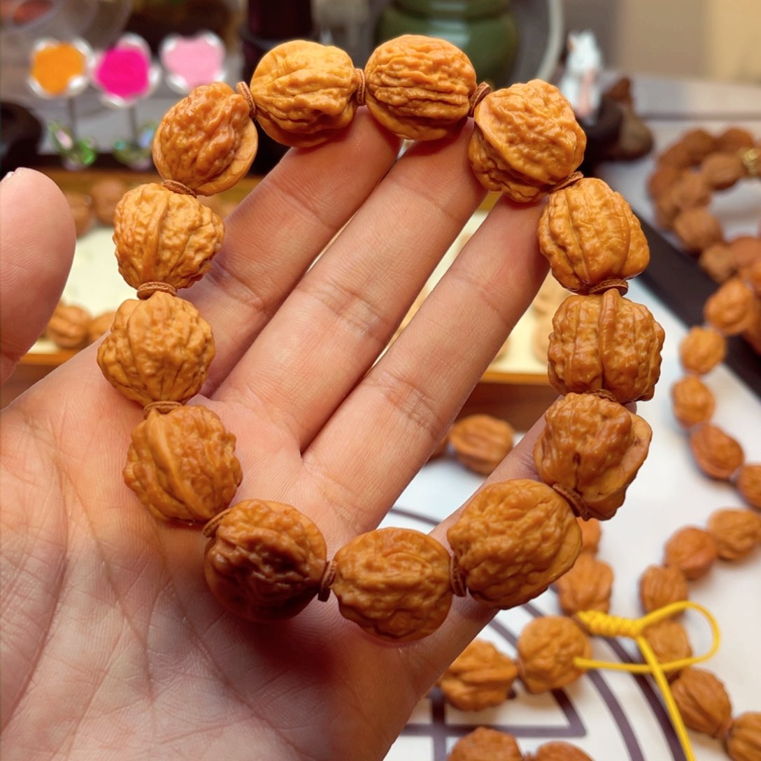 文玩核桃手串蛤蟆头