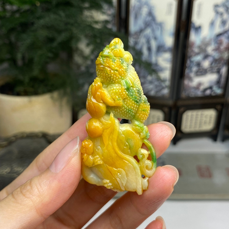 毛货 黄加绿金蟾貔貅挂件摆件  天然翡翠A货