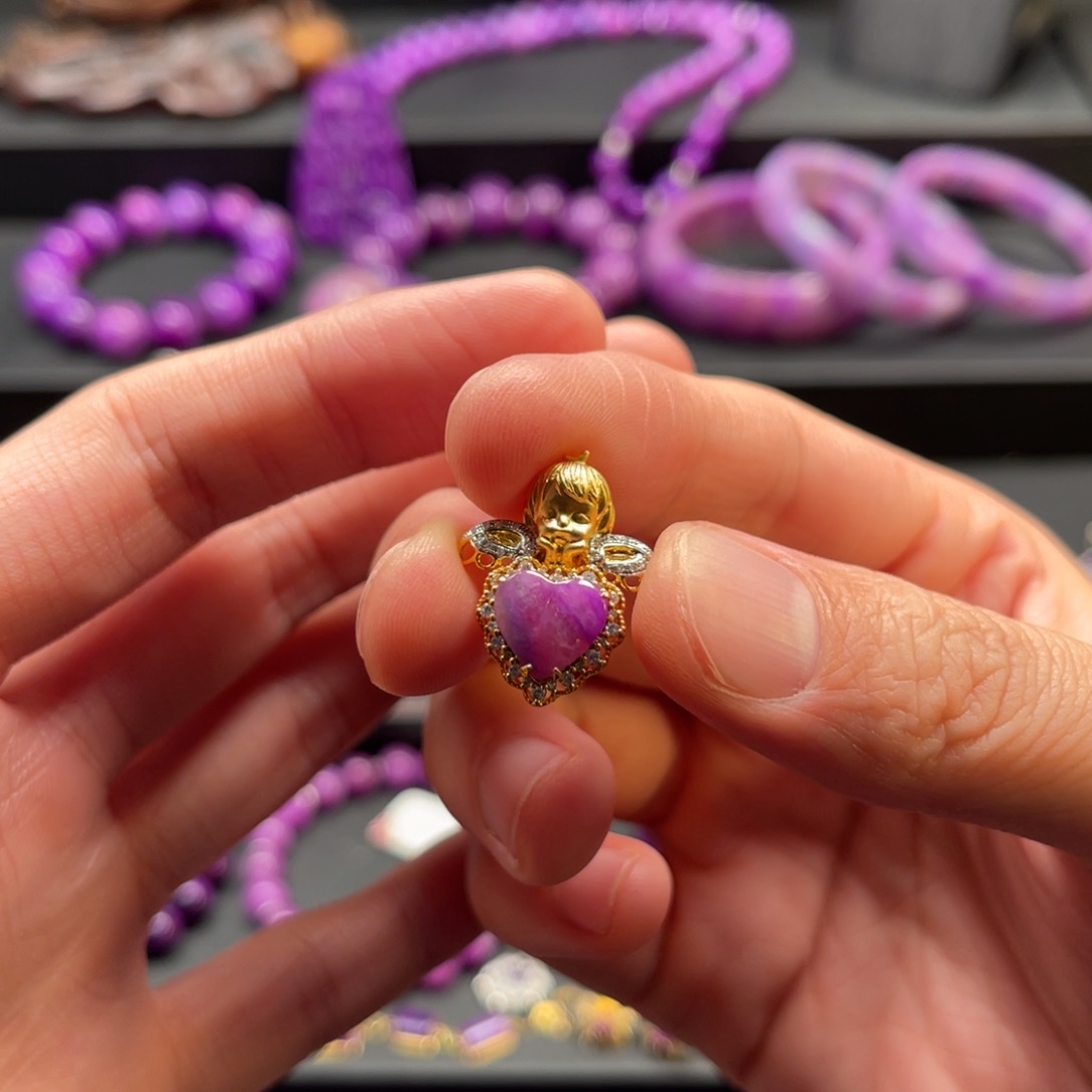 梦***猫苏纪石（舒俱来）18K金镶嵌吊坠