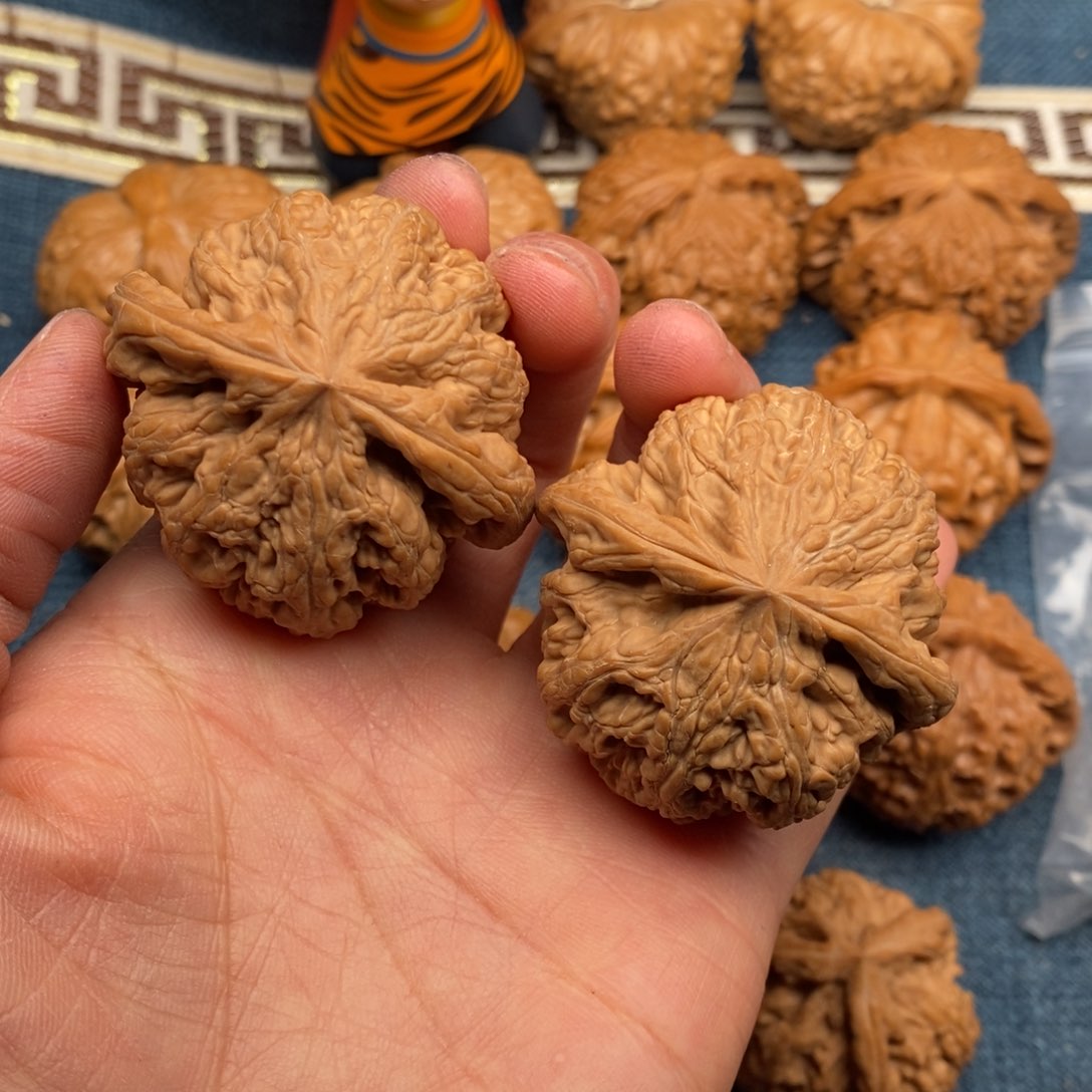 文玩核桃把件44全品球筋