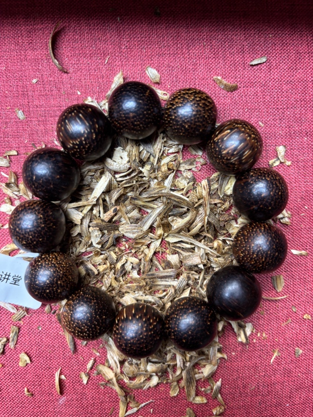 沉香文玩原创木作碎屑101