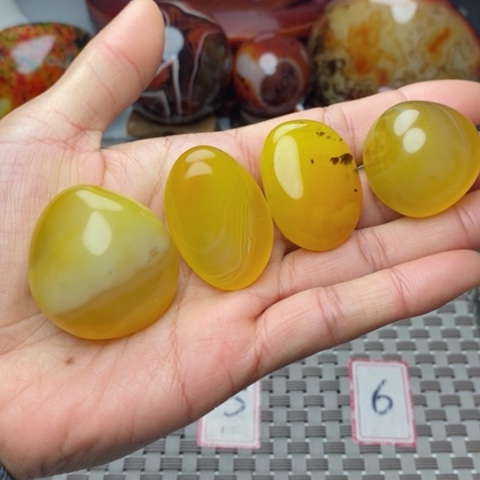 未镶嵌玛瑙/玉髓珠宝奇石听***?打孔不退不换