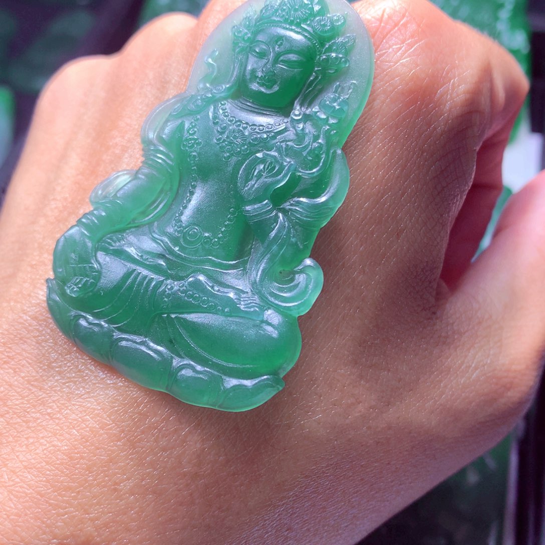 定制翡翠未镶嵌天然翡翠A货毛货挂件