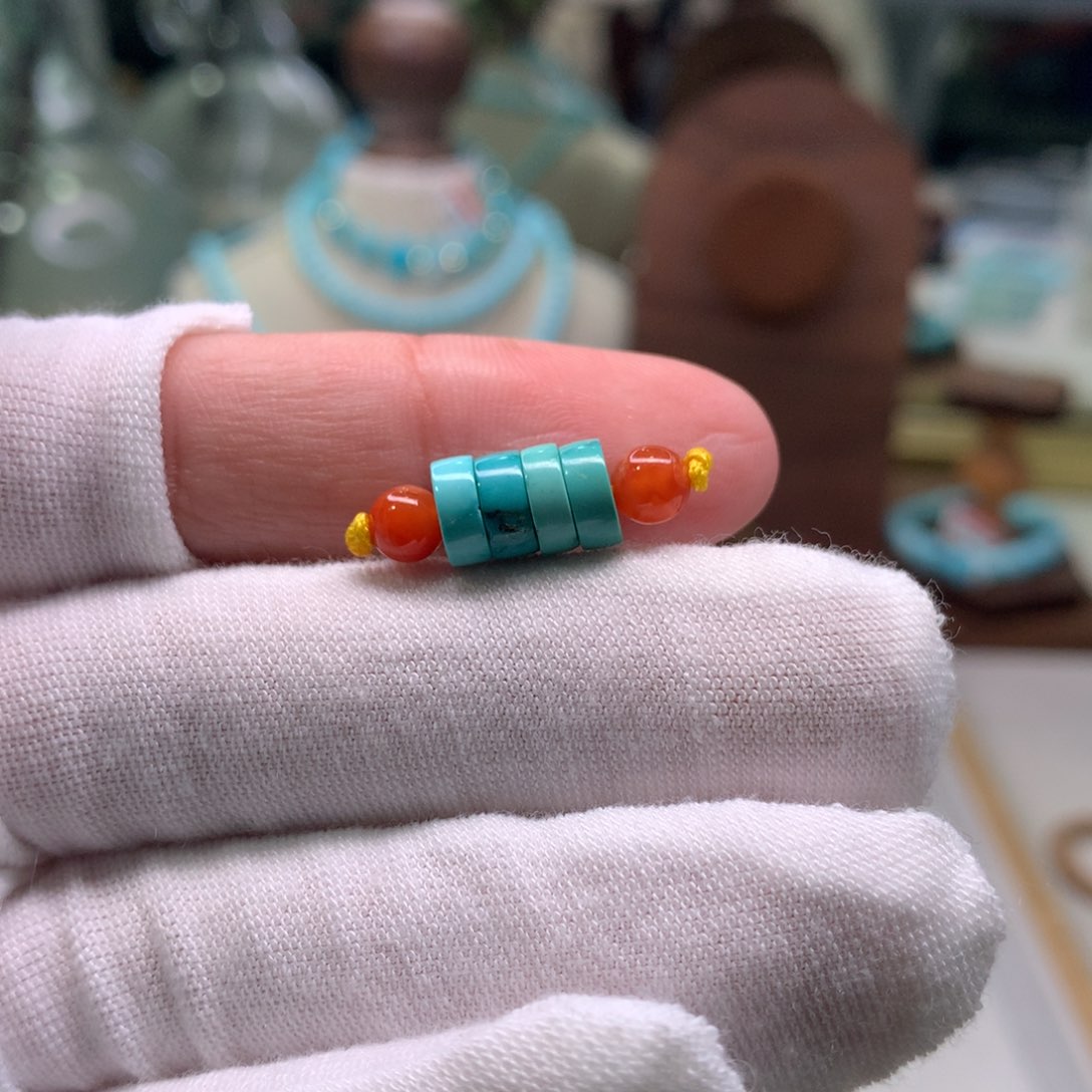 绿松石配饰未镶嵌