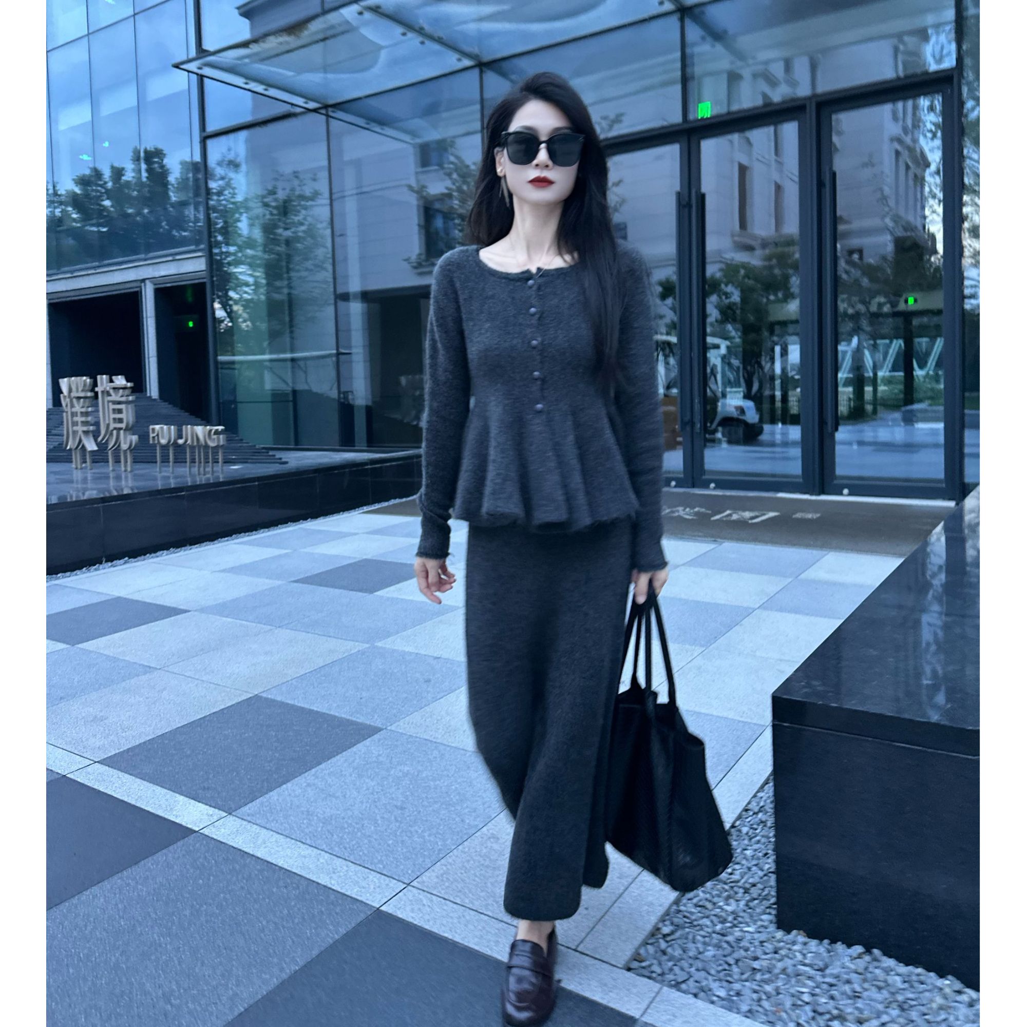 小香赫本风针织套装女秋冬高级感深秋冬装搭配一整套2025年新款潮