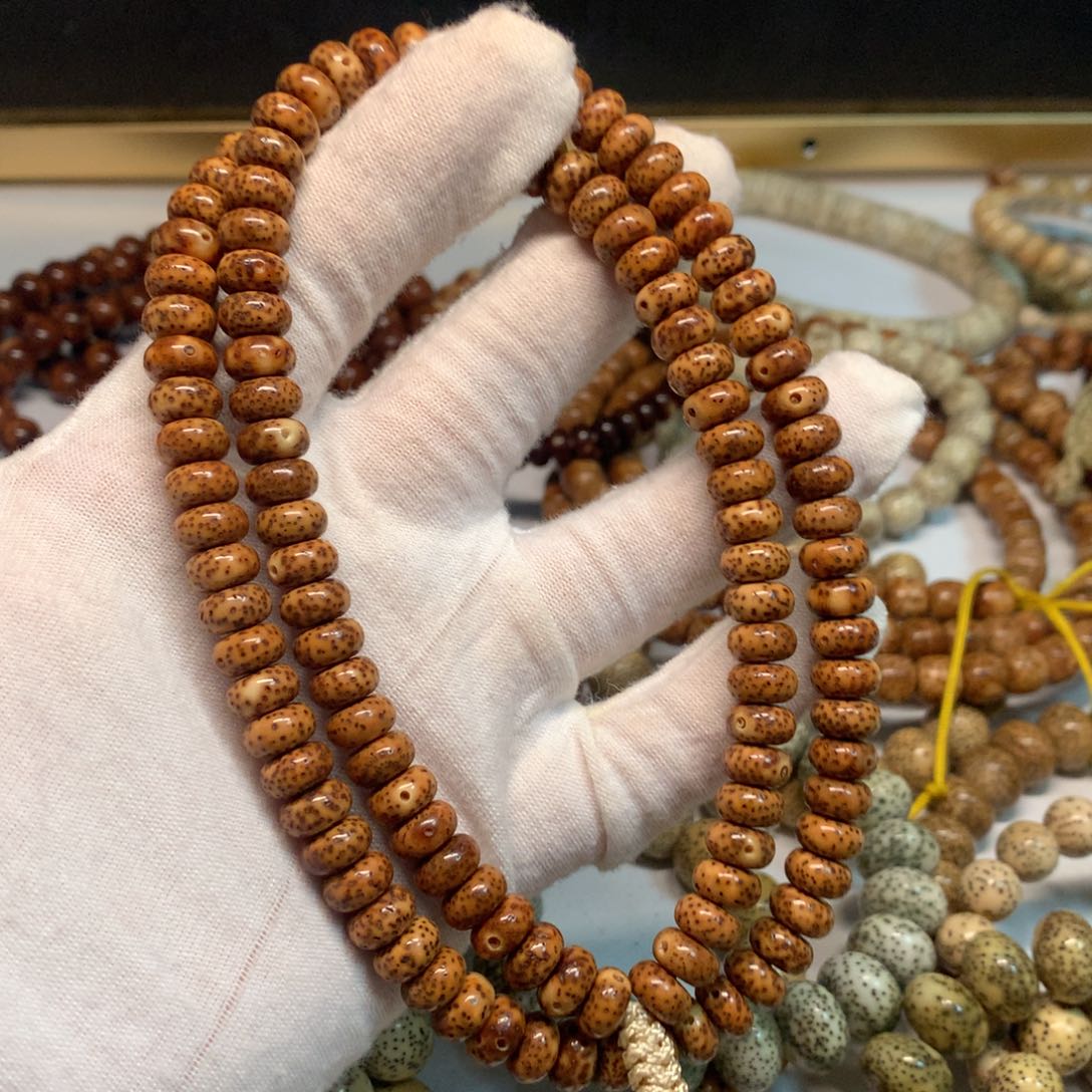 吊坠星月菩提秋*末94微倒角药片