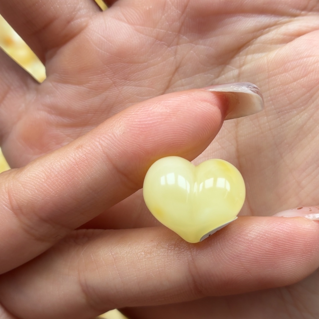 琥珀未镶嵌裸石蜜蜡