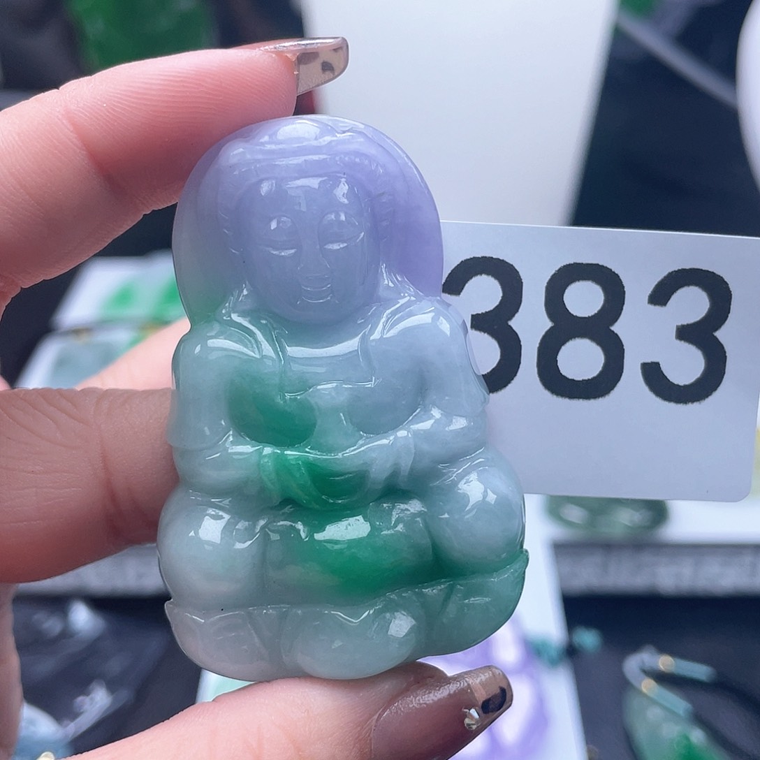 翡翠吊坠(赠链)未镶嵌