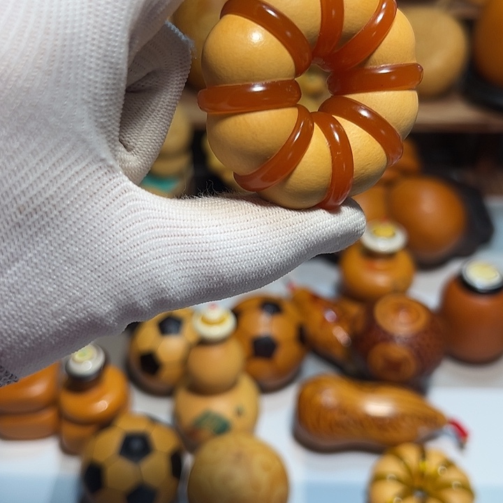 大叶紫檀（黑酸枝木类）