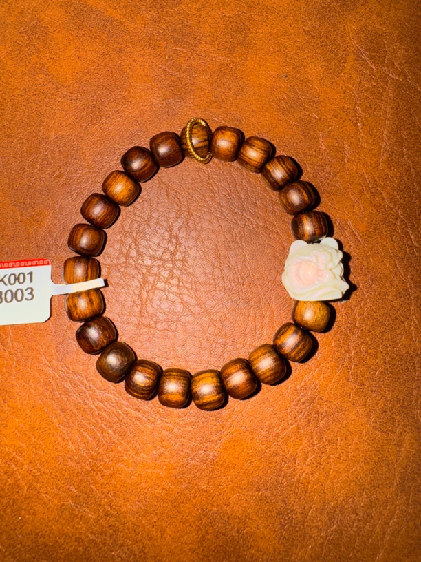 K001黄花梨醒狮手串（无礼盒）