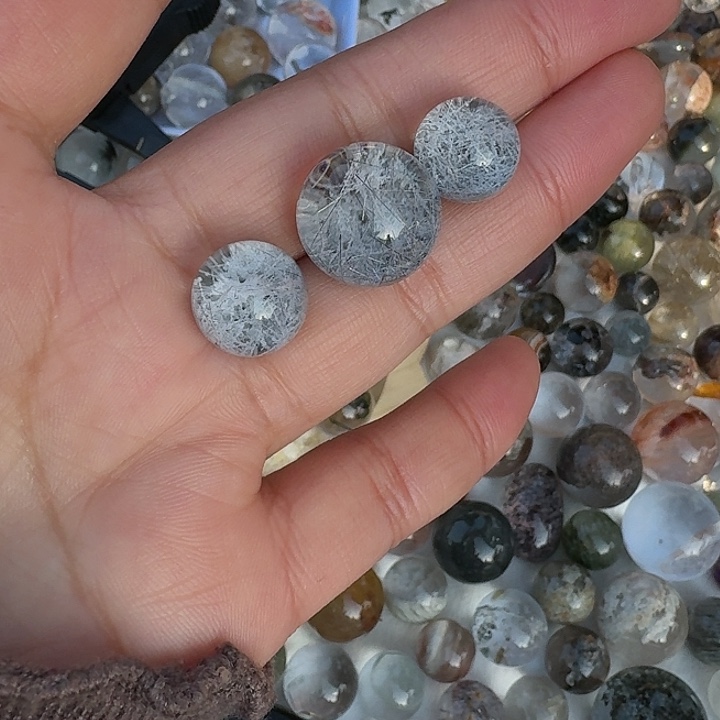 宋***悠水晶未镶嵌珠宝半成品