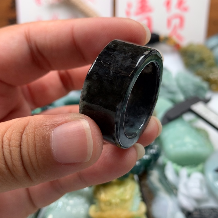 翡翠颈饰未镶嵌保真天然A货翡翠