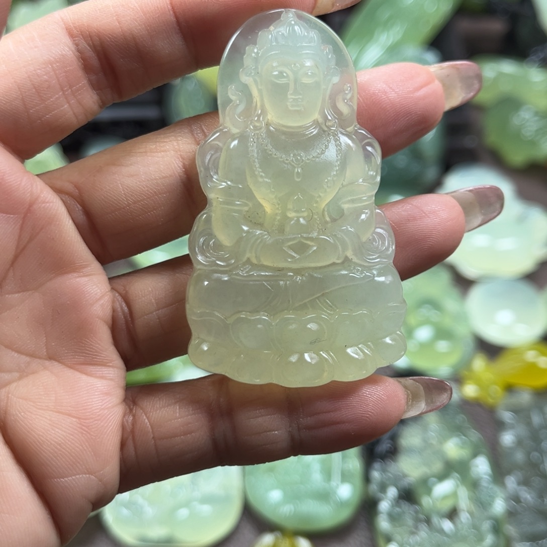 蛇纹石玉未镶嵌颈饰