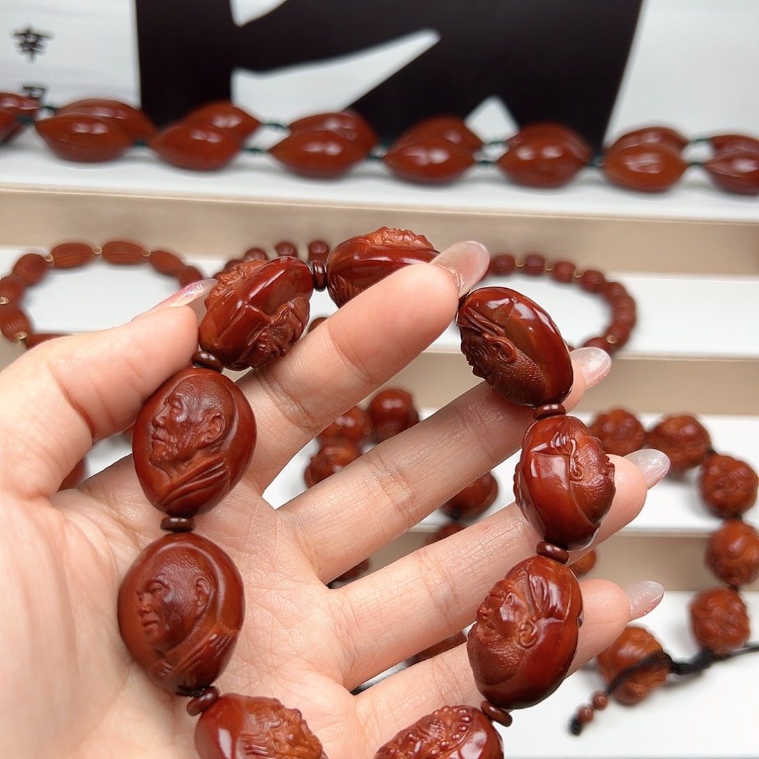 周***万橄榄核手串十八罗汉