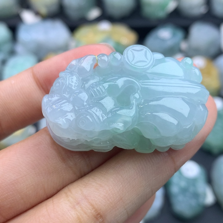 翡翠未镶嵌颈饰天然缅甸翡翠