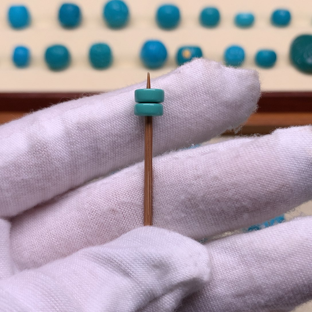 绿松石未镶嵌天然原矿绿松石直切6.1