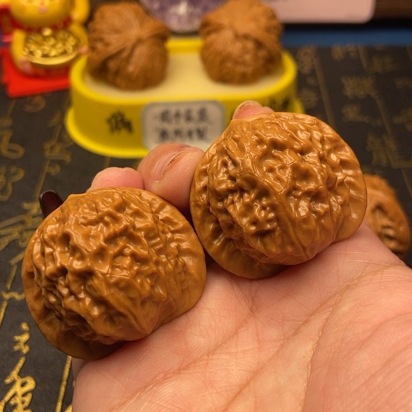 【闪购商品】文玩核桃把件身*瓷娃娃