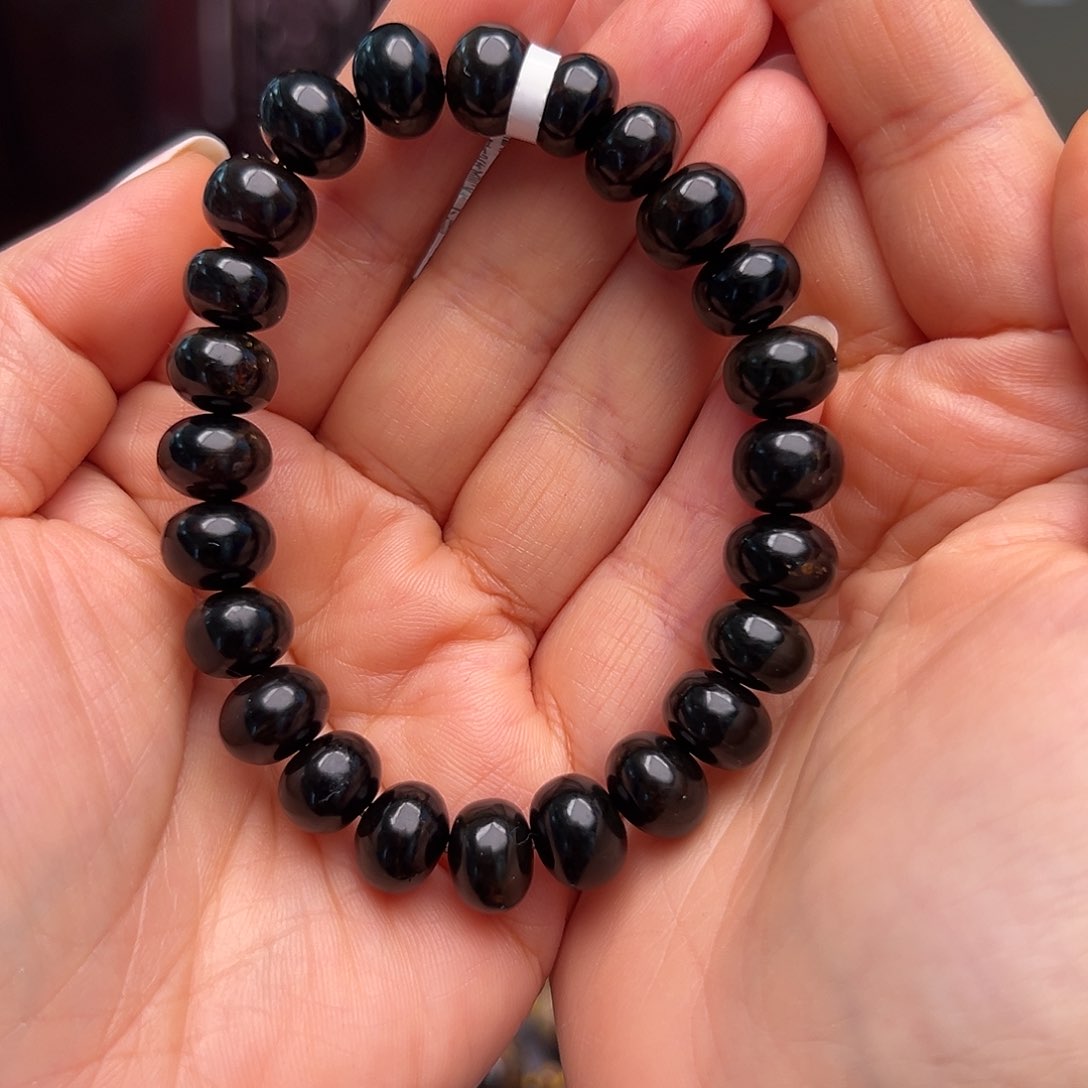 琥珀裸石未镶嵌米***3抚顺琥珀20029-2。10m m